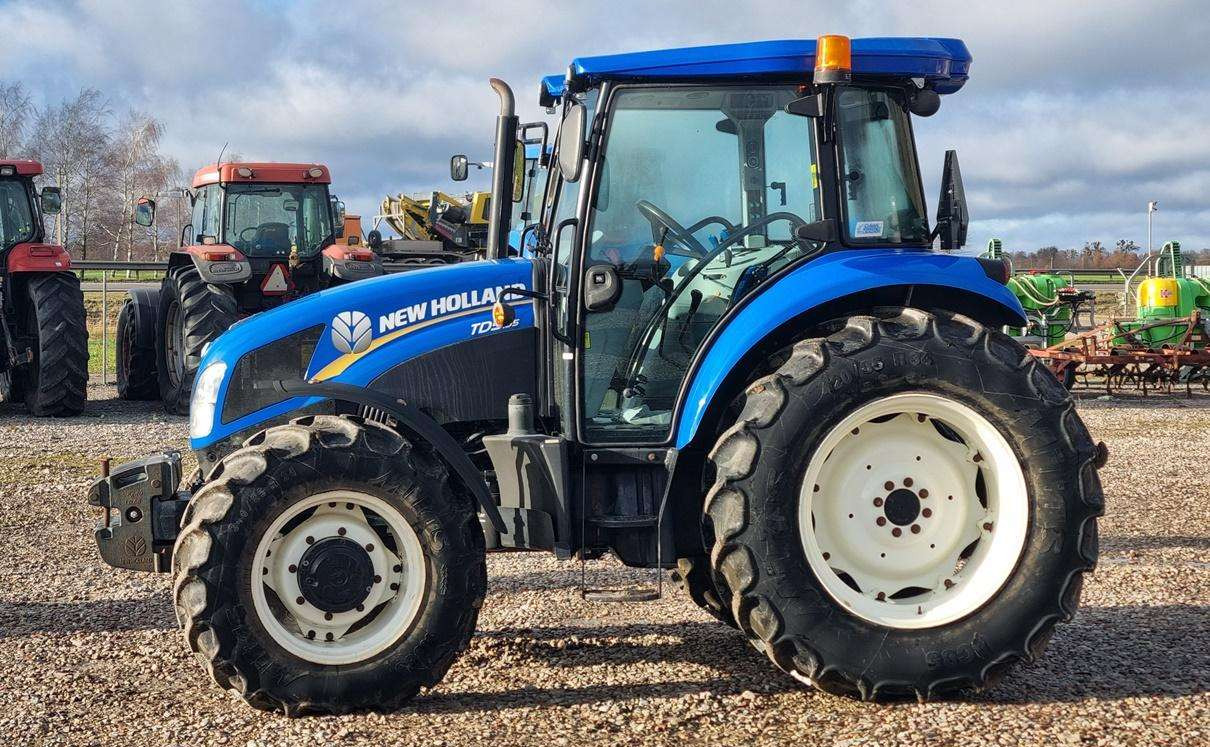 New Holland TD 5.95 - Tractor: foto 4 New Holland TD 5.95 - Tractor: foto 4