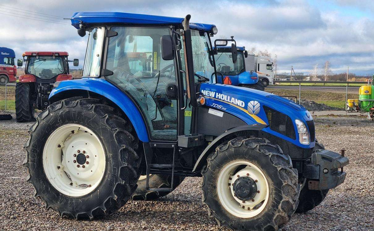 New Holland TD 5.95 - Tractor: foto 5 New Holland TD 5.95 - Tractor: foto 5