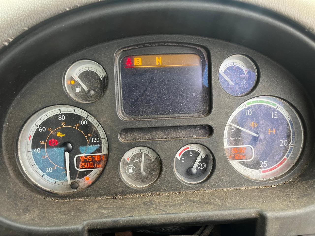 DAF 85 410 - Cabeza tractora: foto 2 DAF 85 410 - Cabeza tractora: foto 2