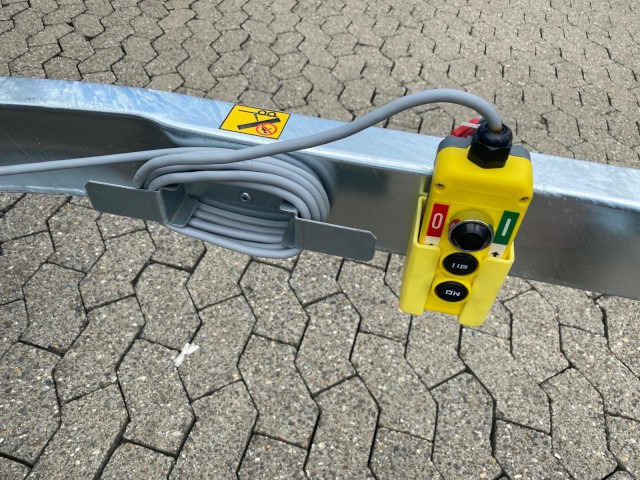 Brenderup Rückwärtskipper BT4260STB 2500, 2,5 to., E-Pumpe, 259x143x35cm - Remolque volquete: foto 5 Brenderup Rückwärtskipper BT4260STB 2500, 2,5 to., E-Pumpe, 259x143x35cm - Remolque volquete: foto 5