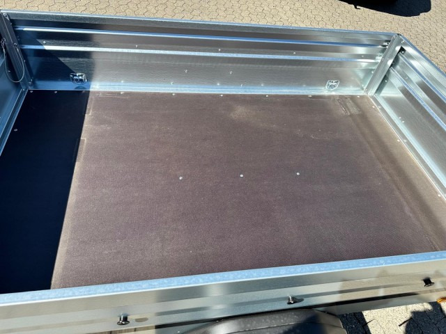 Brenderup Tieflader 2205SUB750 Stahl 2030 x 1280 x 400 mm, 750 kg - Remolque de coche: foto 5 Brenderup Tieflader 2205SUB750 Stahl 2030 x 1280 x 400 mm, 750 kg - Remolque de coche: foto 5