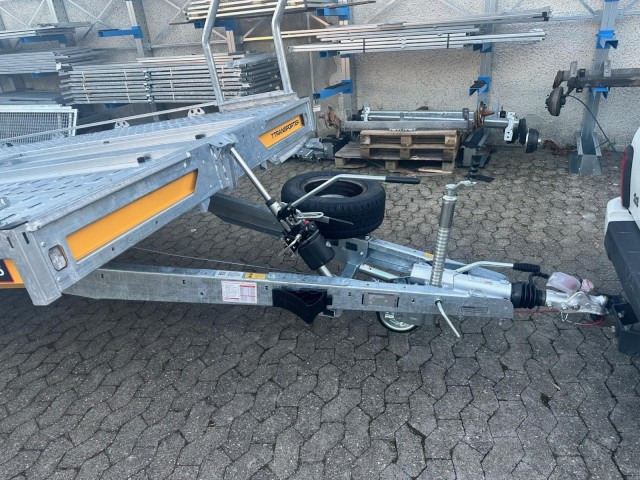 Brian James T Transporter, 231-5021-35-2-12, 5000 x 2150 mm, 3,5 to. kippbar mit Auffahrrampen - Remolque portavehículos: foto 2 Brian James T Transporter, 231-5021-35-2-12, 5000 x 2150 mm, 3,5 to. kippbar mit Auffahrrampen - Remolque portavehículos: foto 2