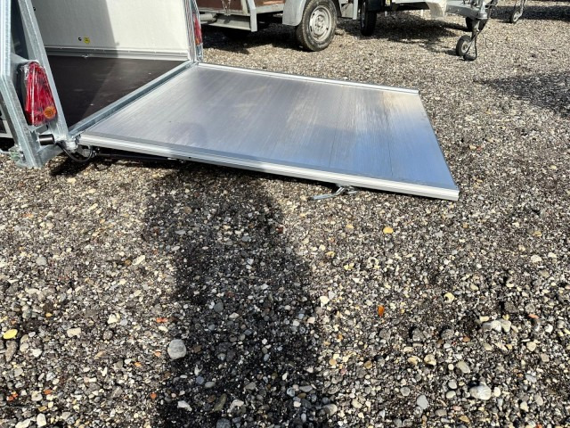 Remolque caja cerrada nuevo Cheval Liberte Debon Fourgon Cargo 2 Poly +​ Türe Eisengrau 1300 kg, 100 km/h, 300x155x168cm: foto 10