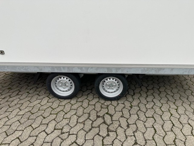 Hapert Sapphire H-2 400x200x210cm, ZG 3,0 to., Koffer Türe - Remolque caja cerrada: foto 4 Hapert Sapphire H-2 400x200x210cm, ZG 3,0 to., Koffer Türe - Remolque caja cerrada: foto 4