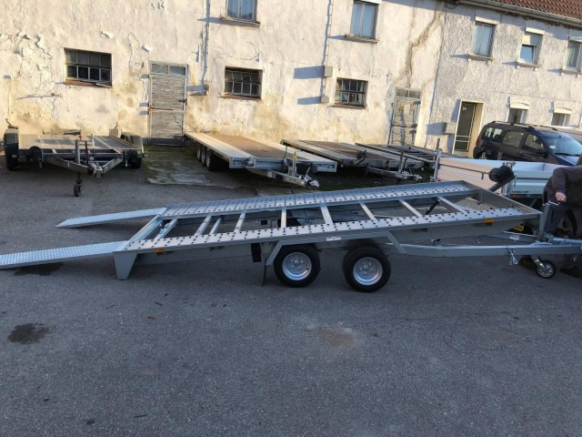 Humbaur Autotransportanhänger FTK 274022, 4000 x 2140 x 50 mm, 2,7 to. - Remolque portavehículos: foto 2 Humbaur Autotransportanhänger FTK 274022, 4000 x 2140 x 50 mm, 2,7 to. - Remolque portavehículos: foto 2