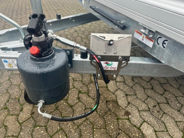 Humbaur HUK 273117 Heckkipper 2,7 t. AkkuFlex 3140 x 1750 x 300 mm - Remolque volquete: foto 2 Humbaur HUK 273117 Heckkipper 2,7 t. AkkuFlex 3140 x 1750 x 300 mm - Remolque volquete: foto 2