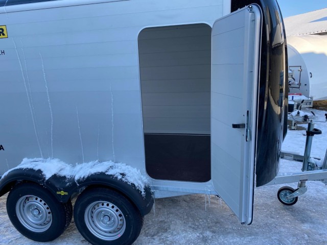 Humbaur Poly-Alu Koffer HKPA 263217, 2,6 to., 3280 x 1770 x 1800 mm - Remolque caja cerrada: foto 4 Humbaur Poly-Alu Koffer HKPA 263217, 2,6 to., 3280 x 1770 x 1800 mm - Remolque caja cerrada: foto 4