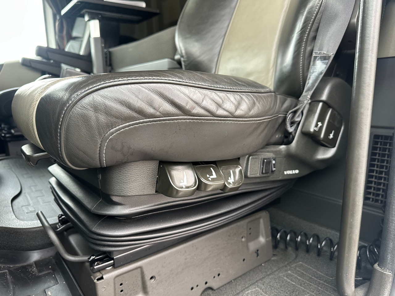 Cabeza tractora VOLVO FH 540 4x2T Globetrotter DualClutch: foto 12