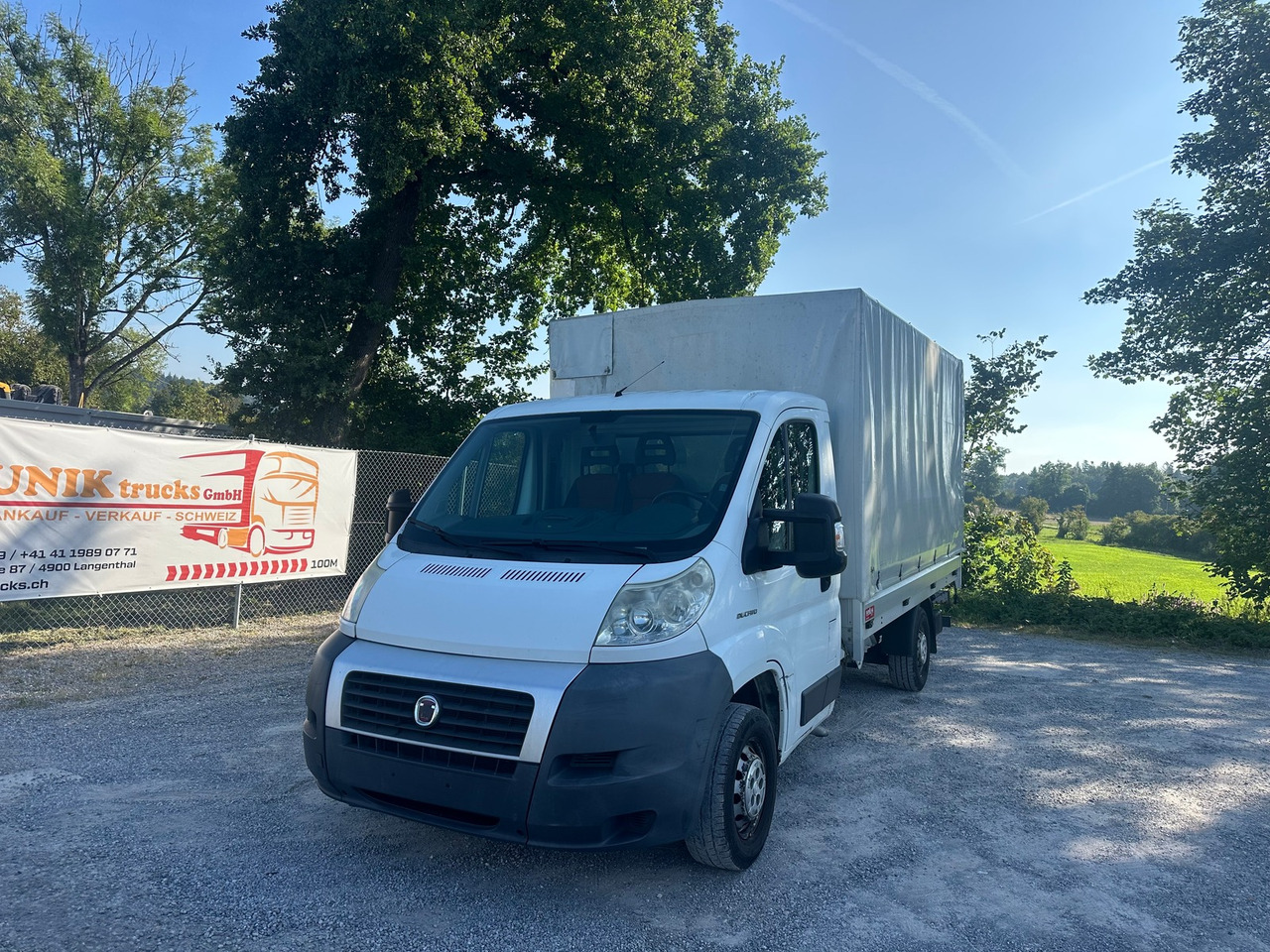 FIAT Ducato 17q 2.3 JTD Hebebühne - Furgoneta con lona: foto 1 FIAT Ducato 17q 2.3 JTD Hebebühne - Furgoneta con lona: foto 1