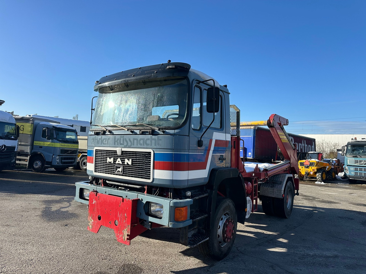 Camión portacontenedor de cadenas MAN 19.362 FA 4x4 Top zustand: foto 1