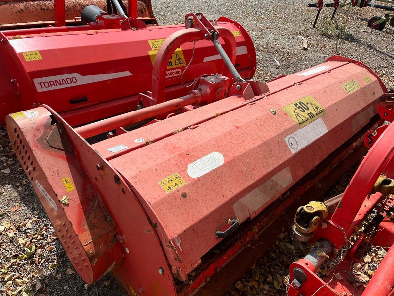 Maschio Tornado 280 - Desbrozadora de martillos: foto 2 Maschio Tornado 280 - Desbrozadora de martillos: foto 2