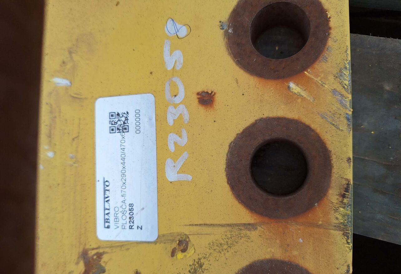 Attachment plate VIBRO BAT 06 - Acoplamiento rápido para Excavadora: foto 4 Attachment plate VIBRO BAT 06 - Acoplamiento rápido para Excavadora: foto 4