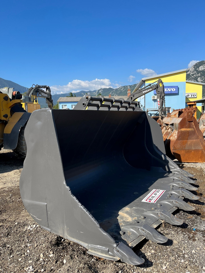 BALAVTO Loader bucket 3350 mm - Cazo cargador: foto 5 BALAVTO Loader bucket 3350 mm - Cazo cargador: foto 5