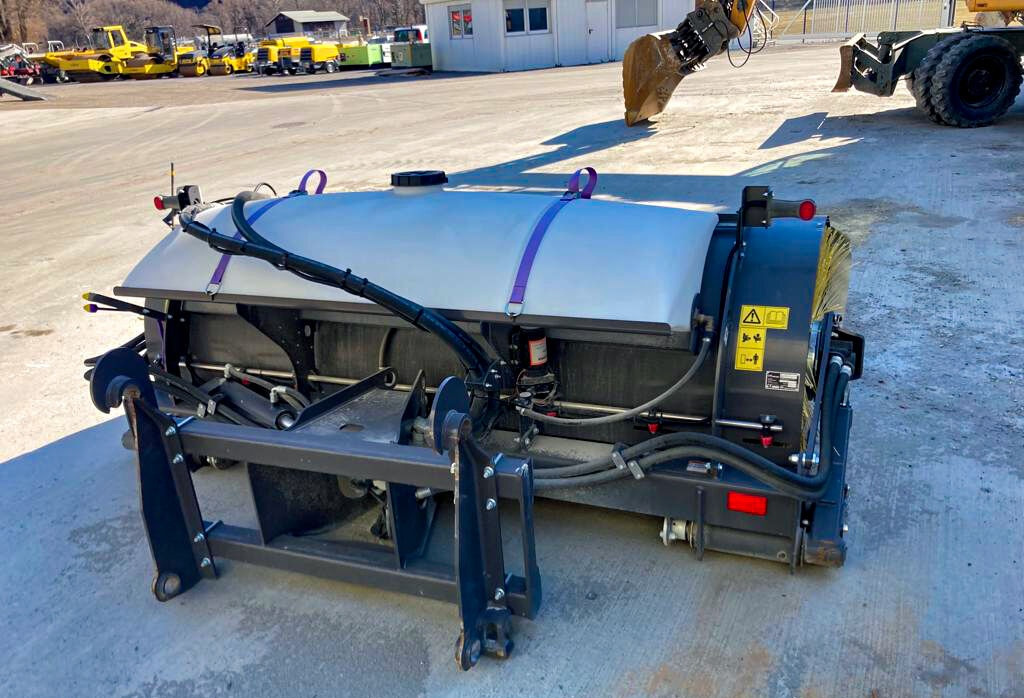 Holms SP-2,5 - Barredora cucharón: foto 3 Holms SP-2,5 - Barredora cucharón: foto 3