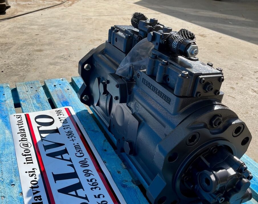 Main hydraulic pump 14531300 for Volvo EC210C, ECR235C, FC2421C, FC2121C - Bomba hidráulica para Excavadora: foto 1 Main hydraulic pump 14531300 for Volvo EC210C, ECR235C, FC2421C, FC2121C - Bomba hidráulica para Excavadora: foto 1