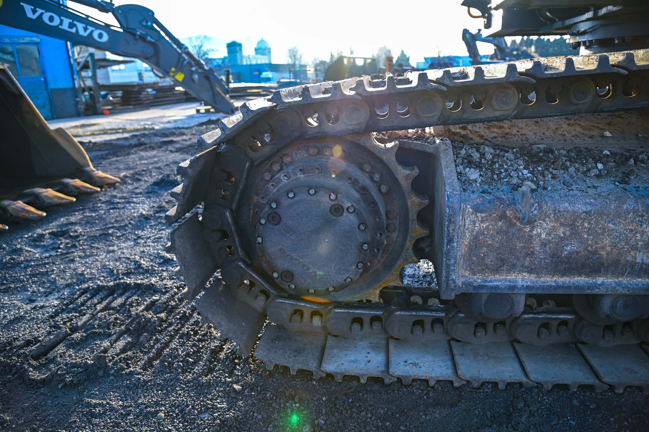 Excavadora de cadenas VOLVO EC360B NLC: foto 36