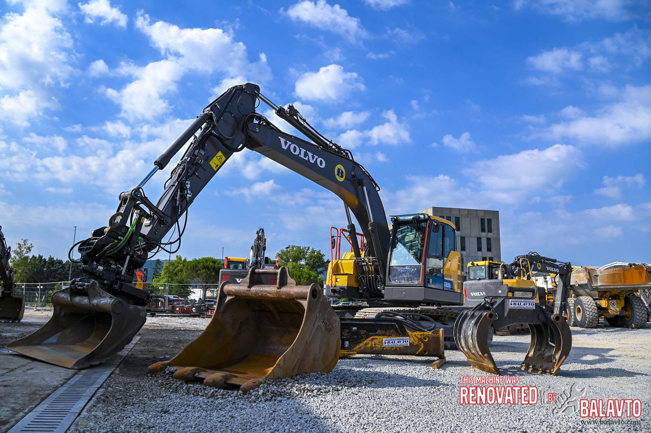 Excavadora de cadenas VOLVO ECR235EL: foto 1