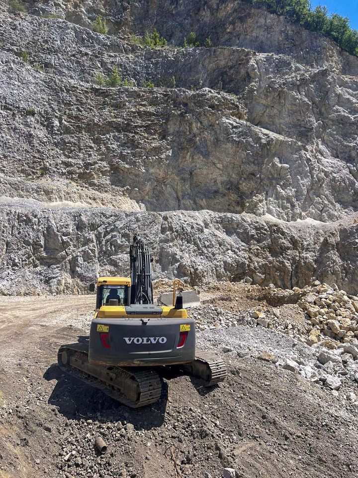 Volvo EC220D - Excavadora de cadenas: foto 3 Volvo EC220D - Excavadora de cadenas: foto 3