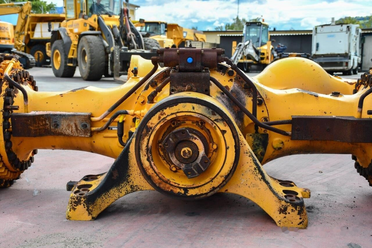 Eje y piezas para Cargadora de ruedas Volvo L350F: foto 6