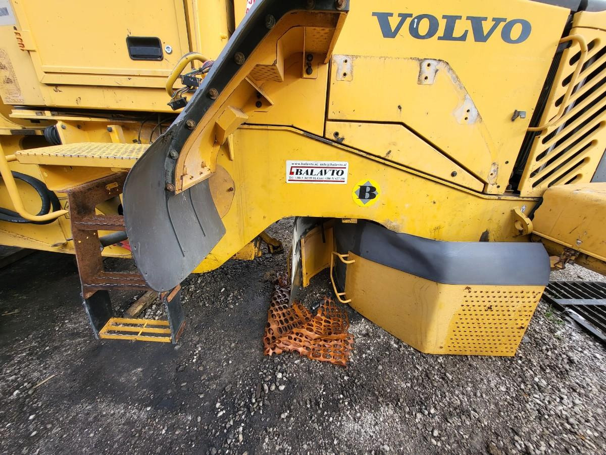 Volvo rear frame - Bastidor/ Chasis para Cargadora: foto 4 Volvo rear frame - Bastidor/ Chasis para Cargadora: foto 4