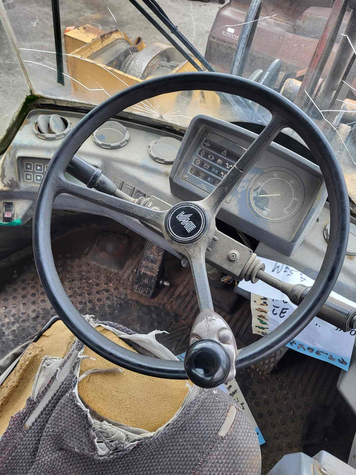 Volvo steering wheel - Volante para Cargadora: foto 2 Volvo steering wheel - Volante para Cargadora: foto 2