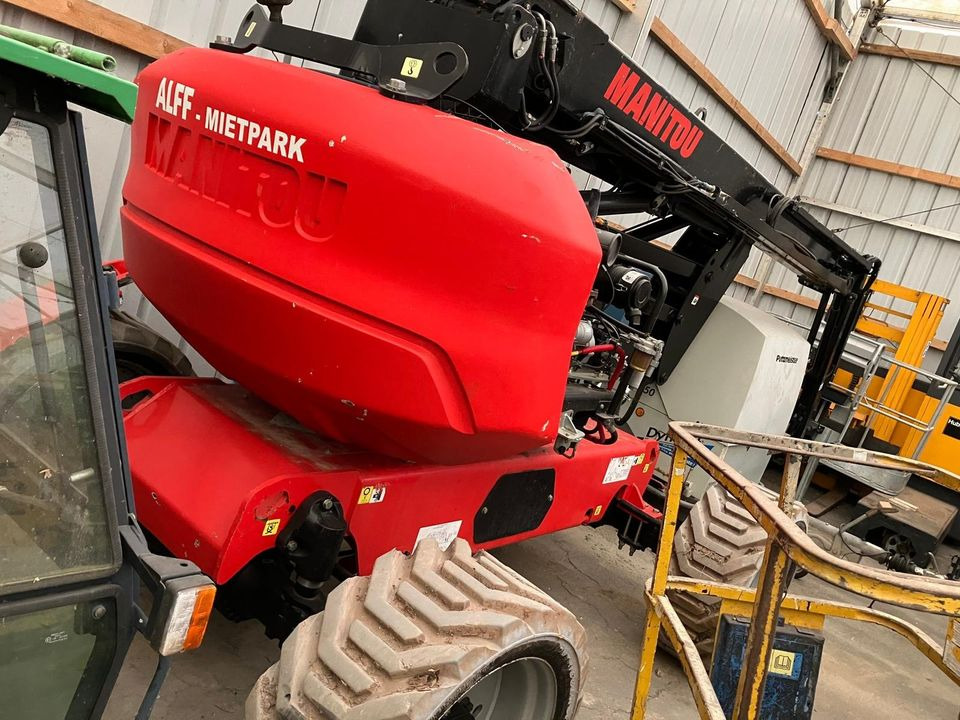 Manitou Arbeitsbühne 180 ATJ Unfallschaden Teleskopbühne - Plataforma articulada: foto 3 Manitou Arbeitsbühne 180 ATJ Unfallschaden Teleskopbühne - Plataforma articulada: foto 3