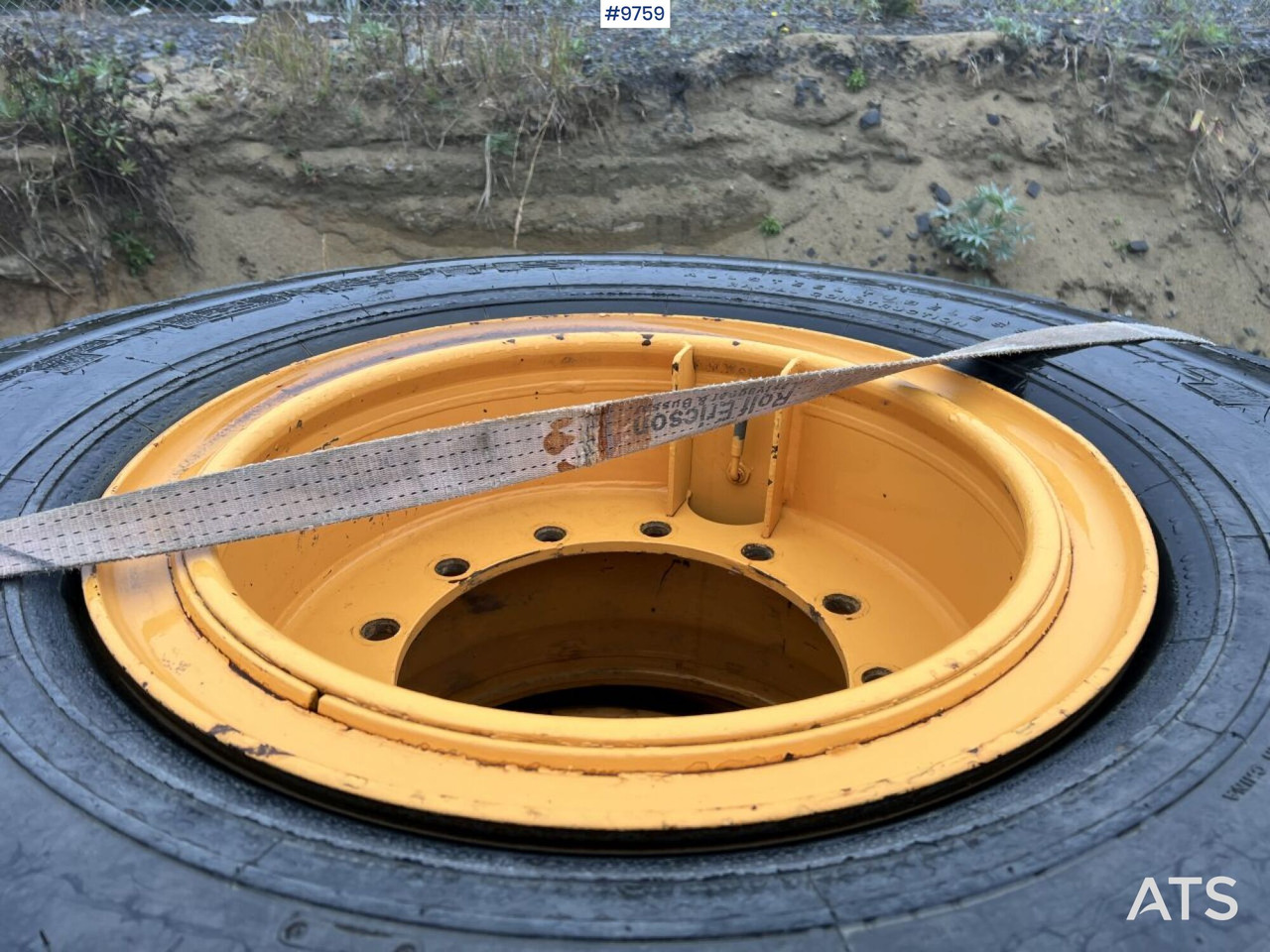 4x 20.5R25 tires on rims - Rueda completa para Maquinaria de construcción: foto 4 4x 20.5R25 tires on rims - Rueda completa para Maquinaria de construcción: foto 4