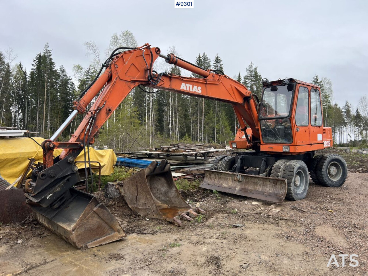 Atlas 1302 E Wheeled excavator with attachments (VIDEO) - Excavadora de ruedas: foto 1 Atlas 1302 E Wheeled excavator with attachments (VIDEO) - Excavadora de ruedas: foto 1