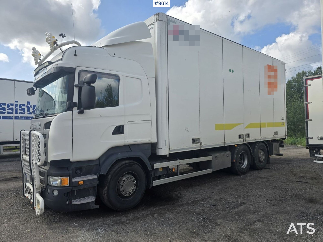 Box Truck Scania R490 - Camión caja cerrada: foto 1 Box Truck Scania R490 - Camión caja cerrada: foto 1