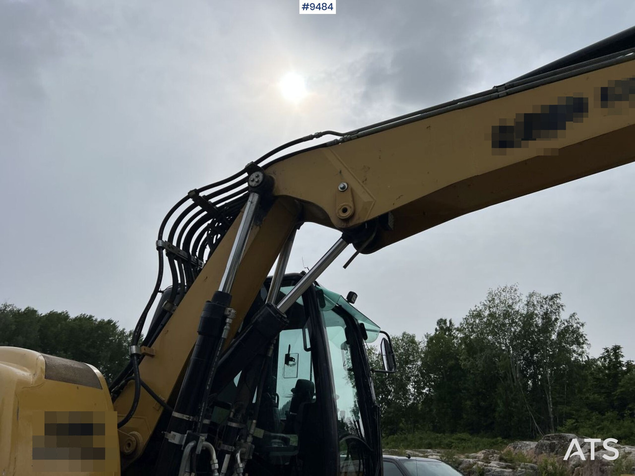 Excavadora de ruedas CAT M313D with tipping wagon and attachments (VIDEO): foto 15