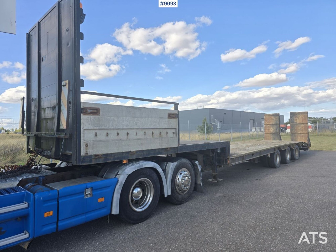 Scania dragbil med maskintrailer - Cabeza tractora, Semirremolque portavehículos: foto 5 Scania dragbil med maskintrailer - Cabeza tractora, Semirremolque portavehículos: foto 5