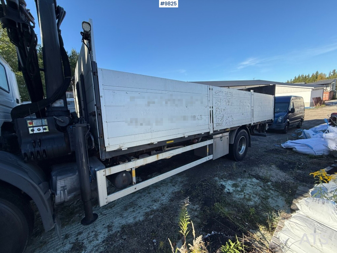 Camión caja abierta, Camión grúa Crane truck Scania P94 230 with tail lift: foto 8