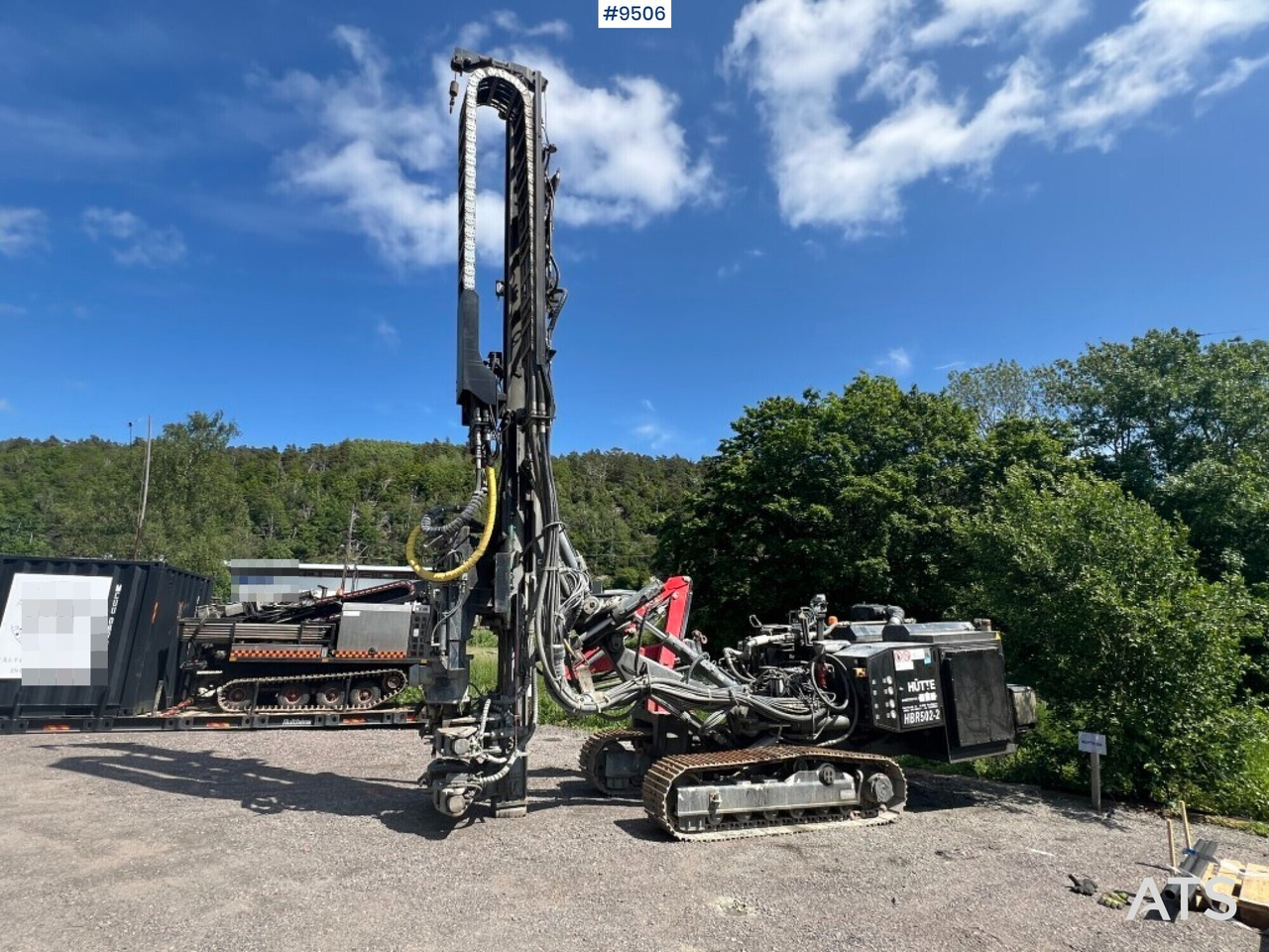 Drill rig Hütte with Fassi F32 crane - Perforadora: foto 1 Drill rig Hütte with Fassi F32 crane - Perforadora: foto 1