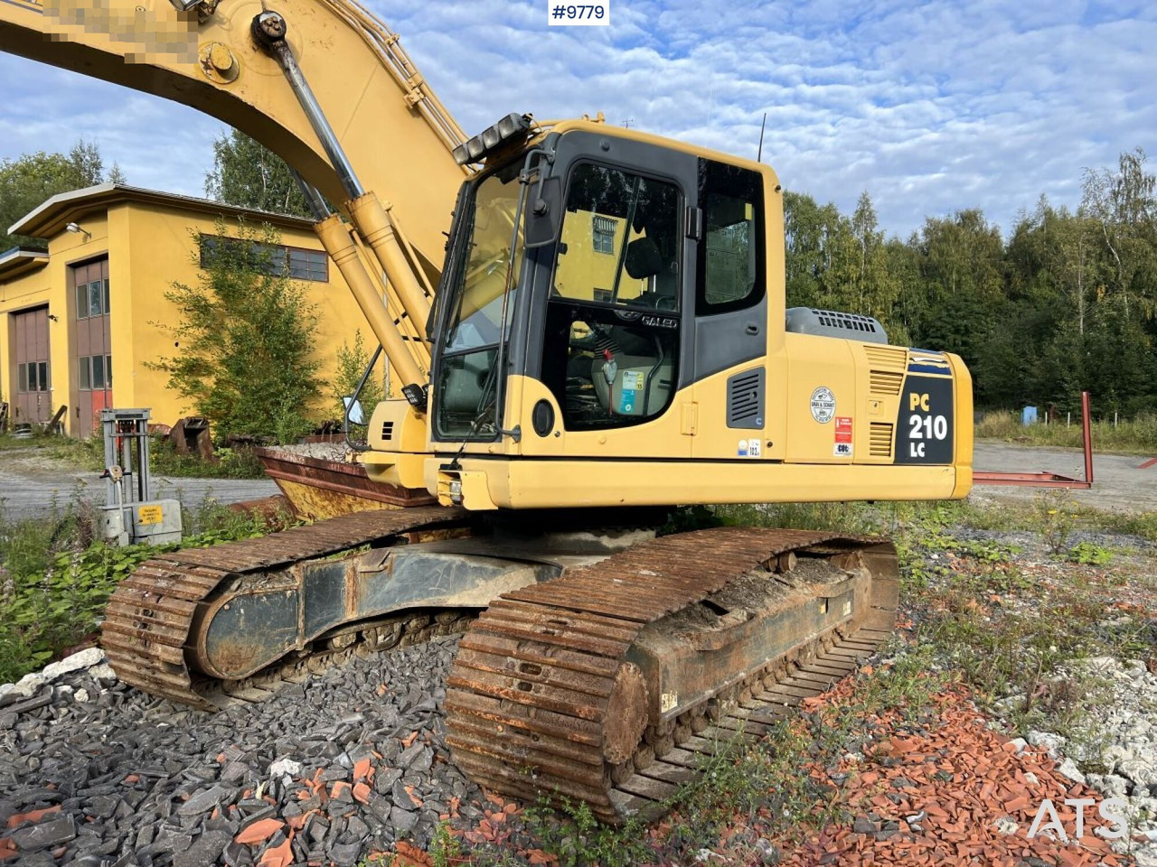 Excavadora de cadenas KOMATSU PC210LC-8 Excavator with buckets: foto 8