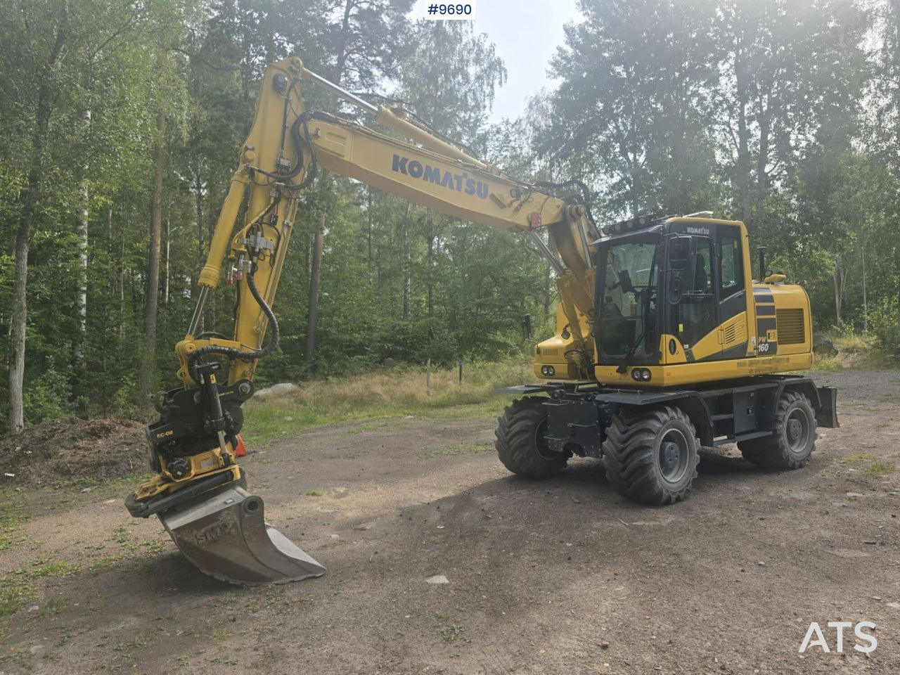 Komatsu PW160-11 with machine control - Excavadora de ruedas: foto 1 Komatsu PW160-11 with machine control - Excavadora de ruedas: foto 1