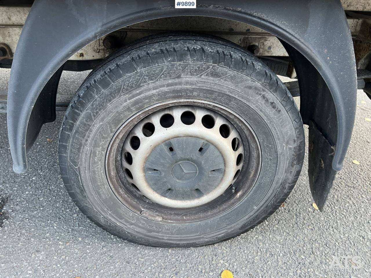 Furgoneta caja cerrada Mercedes Benz Sprinter Skåpbil med bakgavellyft: foto 16 Furgoneta caja cerrada Mercedes Benz Sprinter Skåpbil med bakgavellyft: foto 16