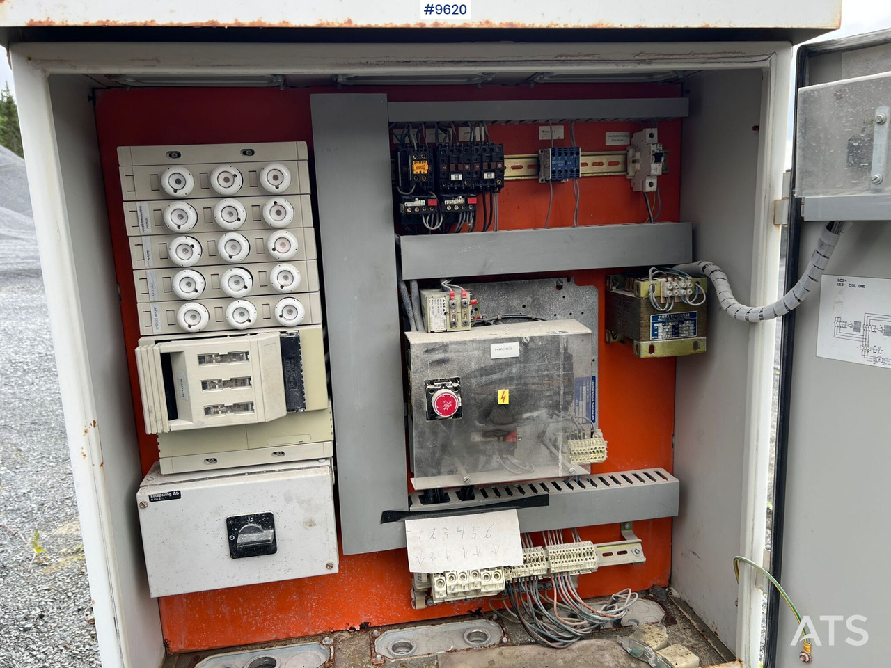 Oil cabinet for Kona cruscher - Trituradora de cono: foto 4 Oil cabinet for Kona cruscher - Trituradora de cono: foto 4