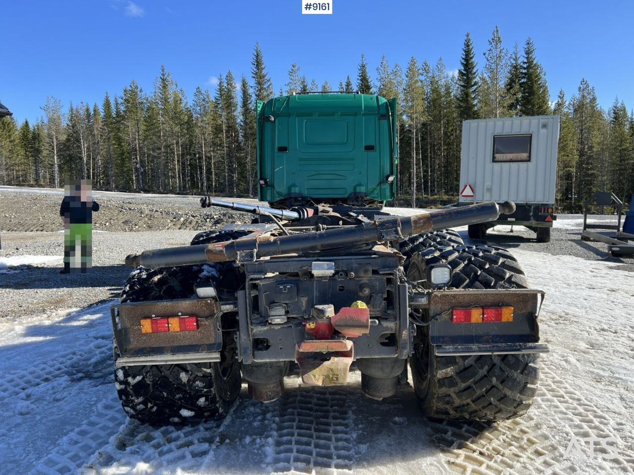 Scania R124 with cameleont quick lock, underbite and plow attachments - Camión chasis: foto 5 Scania R124 with cameleont quick lock, underbite and plow attachments - Camión chasis: foto 5