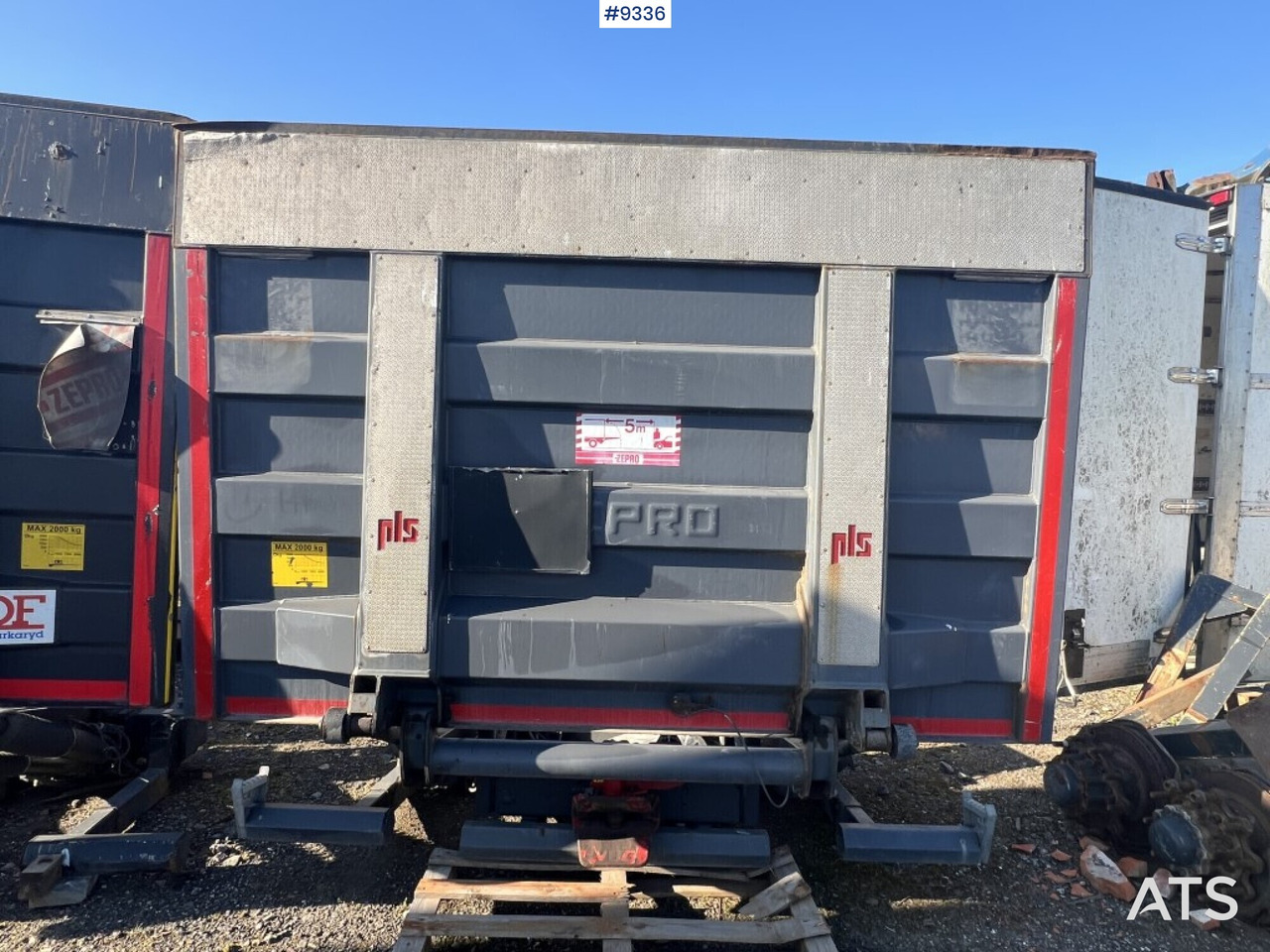 Tail Lift Zepro Z2000-175MA - Trampilla elevadora: foto 1 Tail Lift Zepro Z2000-175MA - Trampilla elevadora: foto 1