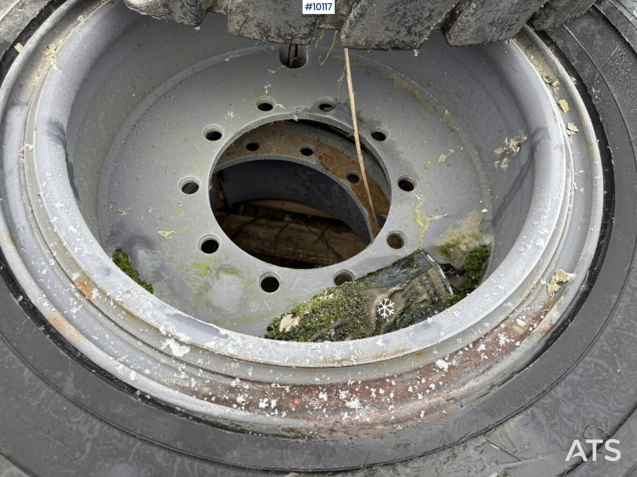 Various Construction tires with rims for lift - Rueda completa para Maquinaria de construcción: foto 5 Various Construction tires with rims for lift - Rueda completa para Maquinaria de construcción: foto 5