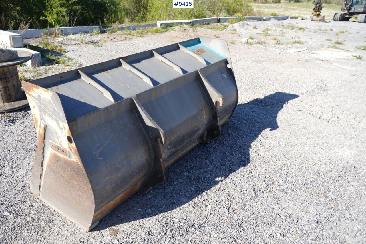 Cargadora de ruedas Volvo L35 G with implements (VIDEO): foto 9