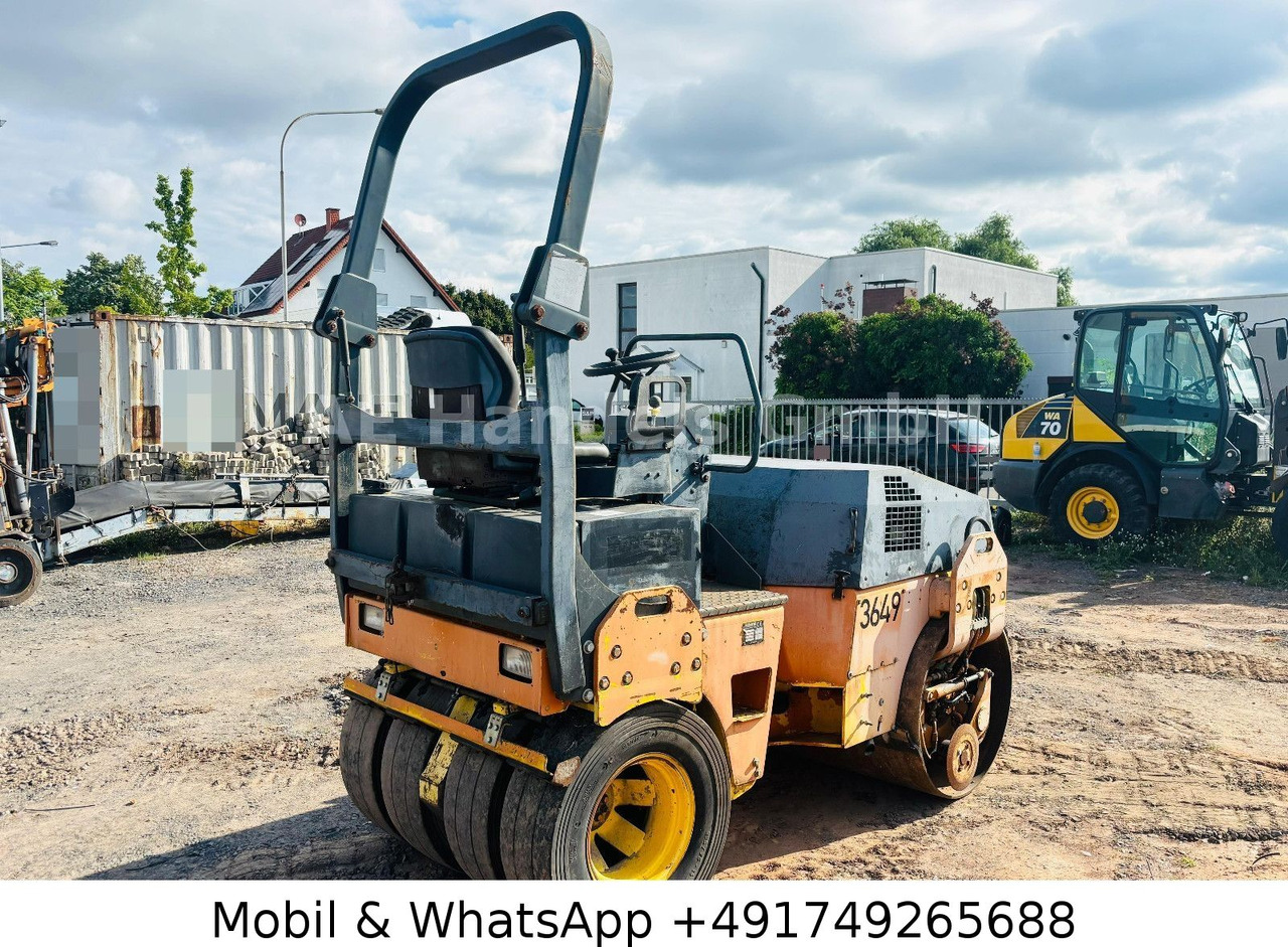 BOMAG Vibrokombiwalze BW 135 AC *Wasserkühlung - Compactador mixto: foto 1 BOMAG Vibrokombiwalze BW 135 AC *Wasserkühlung - Compactador mixto: foto 1