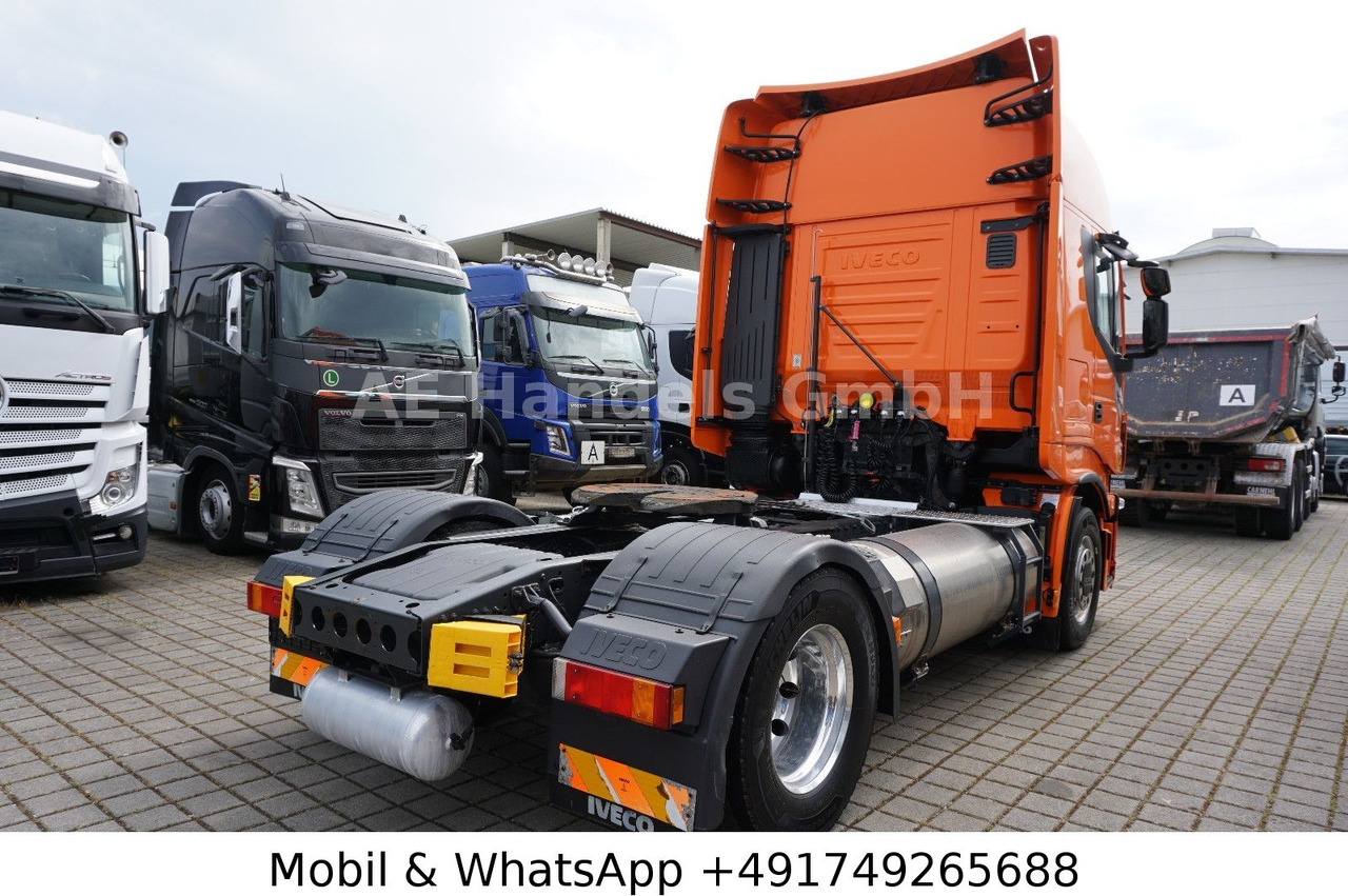 Iveco Stralis NP 400 Hi-Way BL LNG*Retarder/Standklima - Cabeza tractora: foto 2 Iveco Stralis NP 400 Hi-Way BL LNG*Retarder/Standklima - Cabeza tractora: foto 2