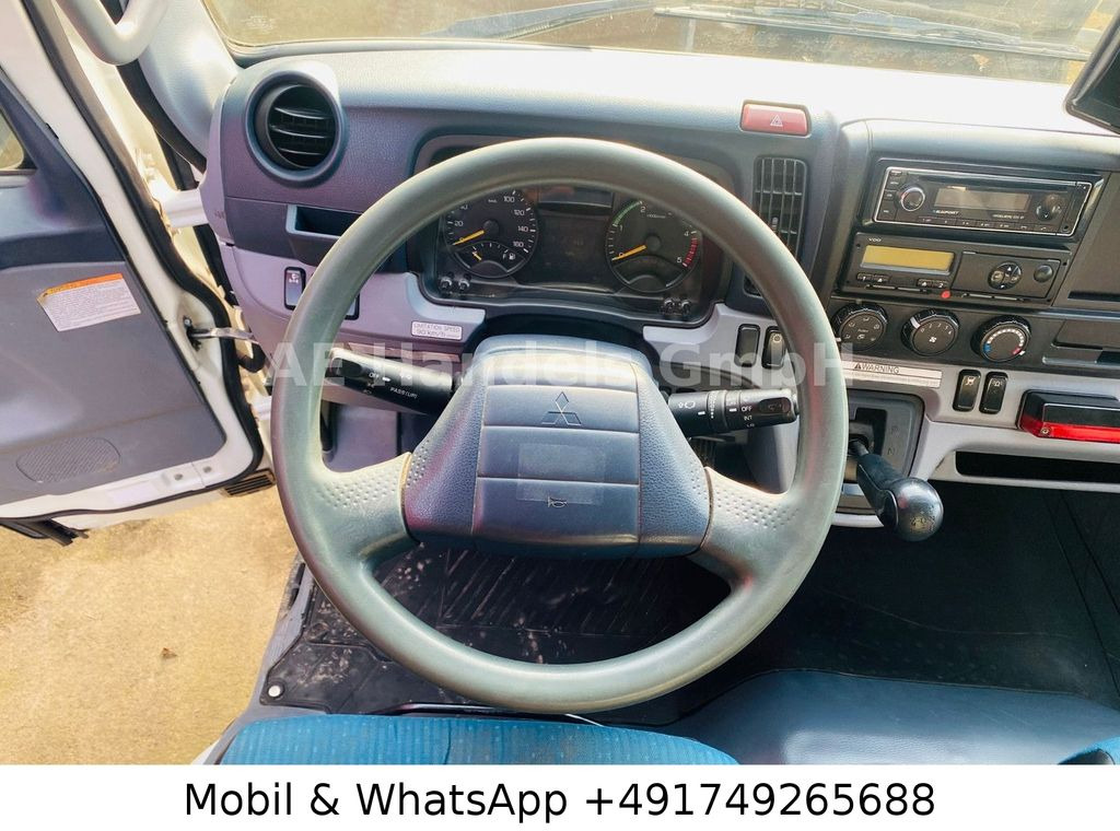 Foto del interior 1: Furgoneta basculante FUSO Canter 7C18 Kipper Müllwagen *Automatik/3-Sitze FUSO Canter 7C18 Kipper Müllwagen *Automatik/3-Sitze