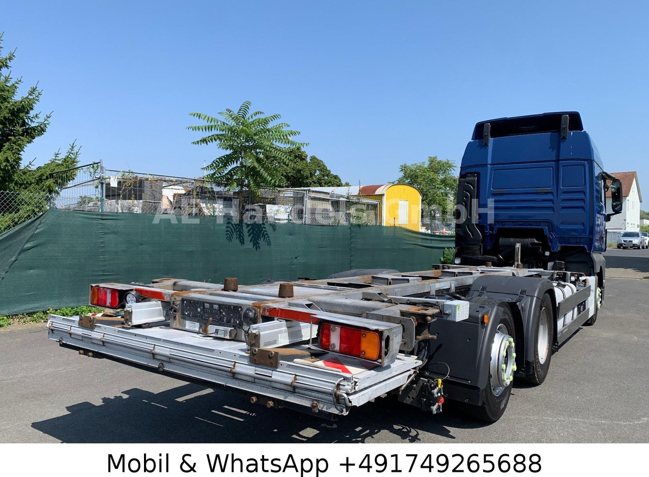 MAN TGX 26.440 XLX LL 6x2 *Retarder/LDW/LBW/3.Lenk - Camión portacontenedore/ Intercambiable: foto 5 MAN TGX 26.440 XLX LL 6x2 *Retarder/LDW/LBW/3.Lenk - Camión portacontenedore/ Intercambiable: foto 5