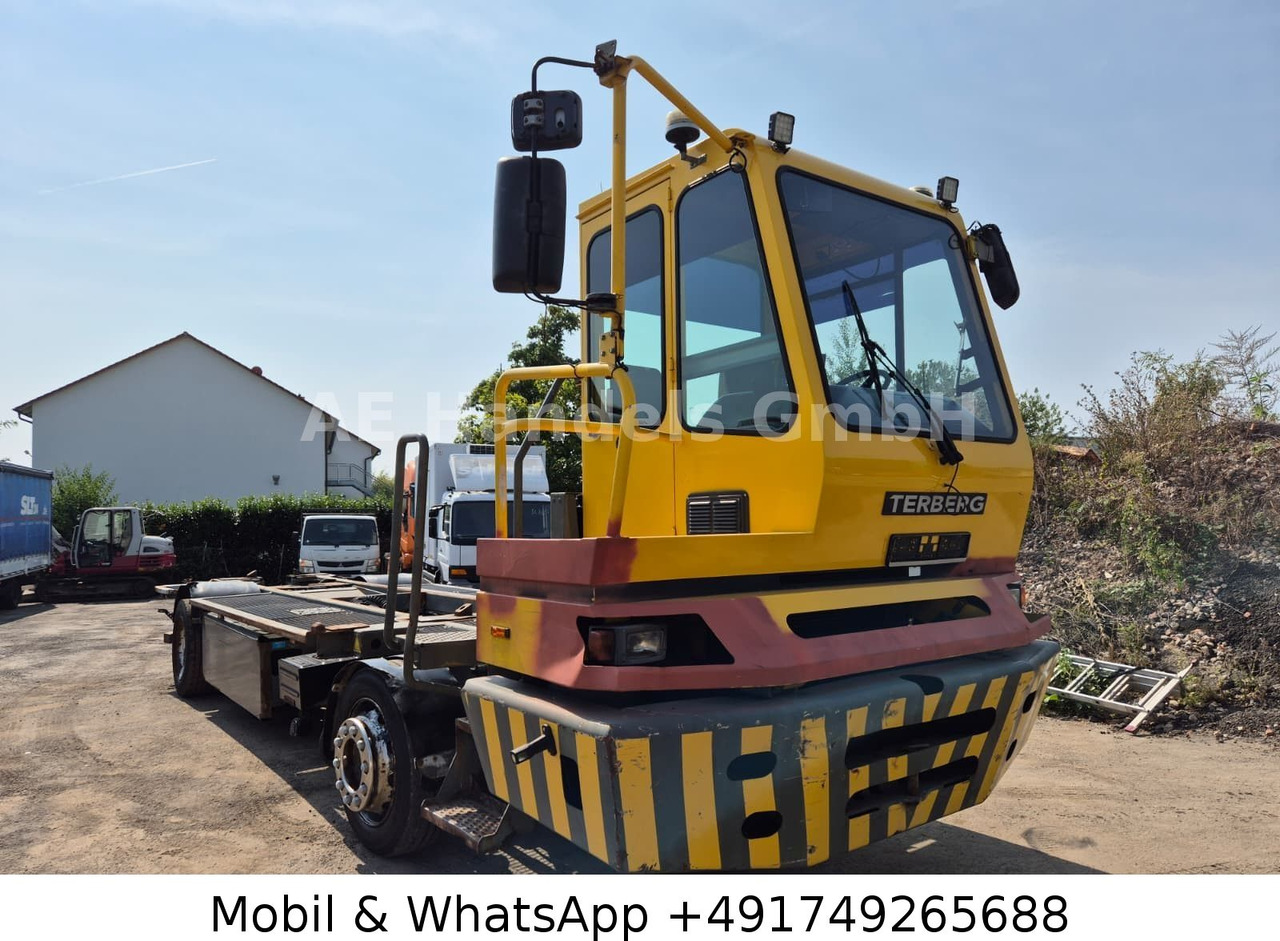 Terberg BC 182 4x2 Rangierfahrzeug *Klima - Camión portacontenedore/ Intercambiable: foto 1 Terberg BC 182 4x2 Rangierfahrzeug *Klima - Camión portacontenedore/ Intercambiable: foto 1