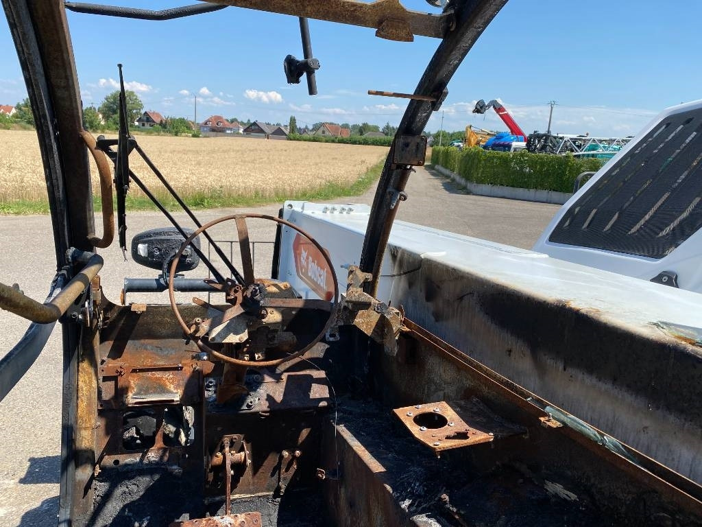 Cargadora de ruedas telescópica Bobcat T41.140SLPRB 1er Main Origine Française endommagé: foto 10