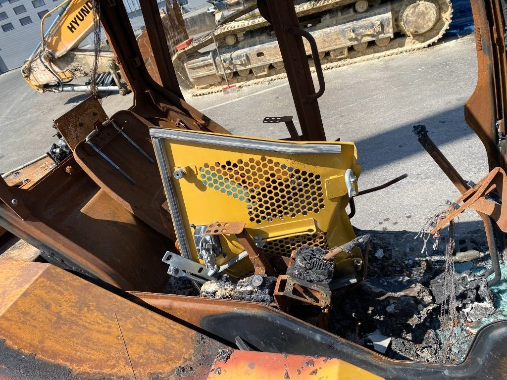 Miniexcavadora CAT CAT 308 CR avec Certificat CE Origine Française: foto 49