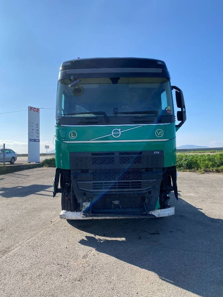 Volvo FH 500 I-save GLOBETROTTER 1er Main endommagé - Cabeza tractora: foto 2 Volvo FH 500 I-save GLOBETROTTER 1er Main endommagé - Cabeza tractora: foto 2