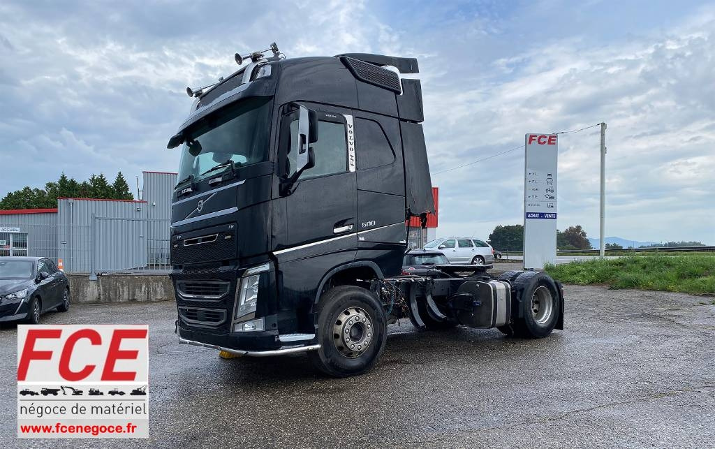 Volvo FH 500 / RETARDER Origine Française endommagé - Cabeza tractora: foto 1 Volvo FH 500 / RETARDER Origine Française endommagé - Cabeza tractora: foto 1